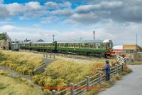 R30170 Hornby Railroad Plus Class 110 3 Car Train Pack - BR Green